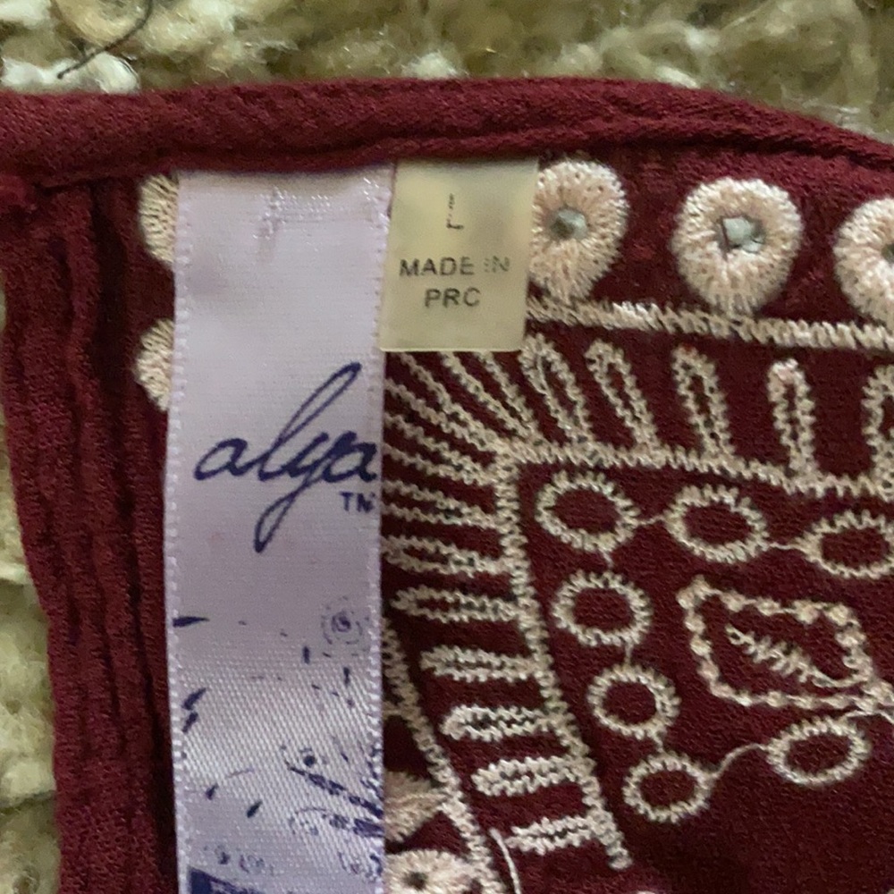 Alya Top/Blouse. SZ Large. - Picture 13 of 16